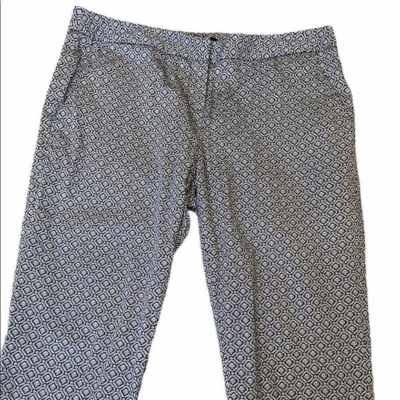 AMANDA&CHELSEA Blue Printed Cropped Trouser Pant 8 - Picture 4 of 9